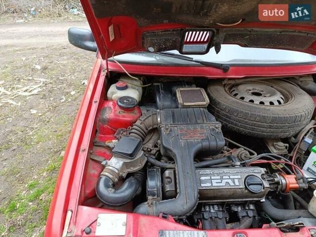 Красный Сеат Ибица, объемом двигателя 1.2 л и пробегом 142 тыс. км за 1301 $, фото 7 на Automoto.ua