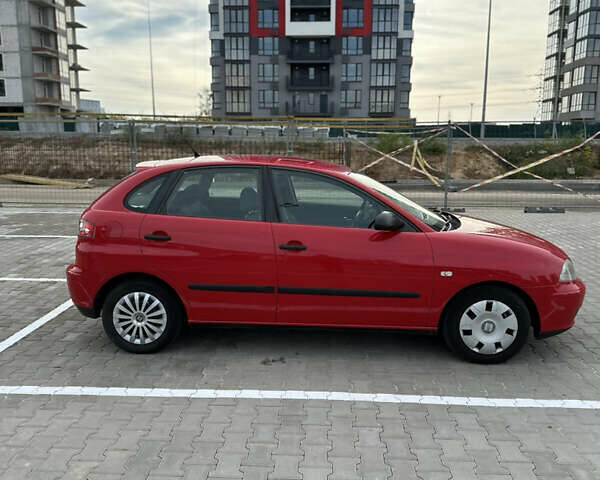 Червоний Сеат Ibiza, об'ємом двигуна 1.4 л та пробігом 217 тис. км за 2900 $, фото 3 на Automoto.ua