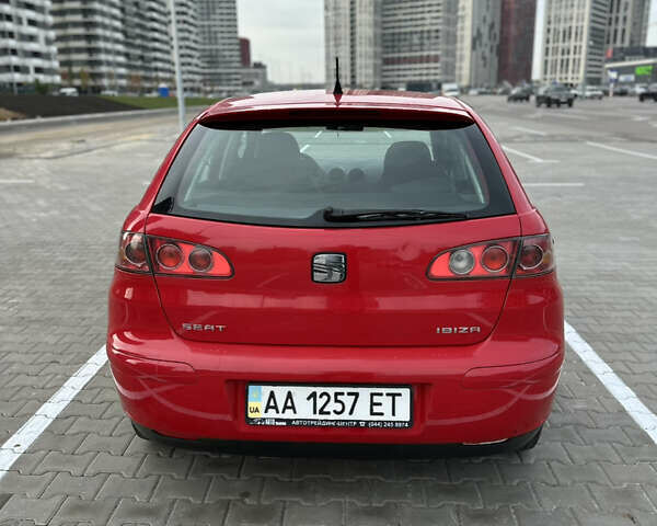 Червоний Сеат Ibiza, об'ємом двигуна 1.4 л та пробігом 217 тис. км за 2900 $, фото 5 на Automoto.ua