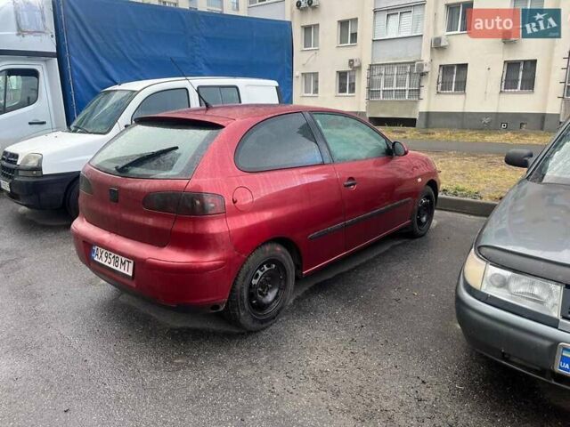 Красный Сеат Ибица, объемом двигателя 1.4 л и пробегом 260 тыс. км за 2350 $, фото 3 на Automoto.ua
