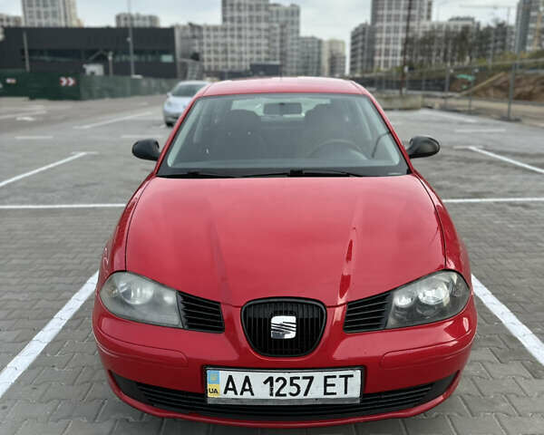 Червоний Сеат Ibiza, об'ємом двигуна 1.4 л та пробігом 217 тис. км за 2900 $, фото 1 на Automoto.ua