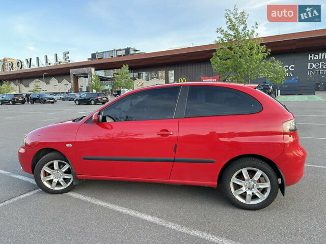 Красный Сеат Ибица, объемом двигателя 1.4 л и пробегом 230 тыс. км за 3700 $, фото 3 на Automoto.ua