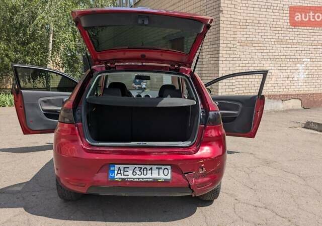 Красный Сеат Ибица, объемом двигателя 1.39 л и пробегом 219 тыс. км за 3900 $, фото 3 на Automoto.ua