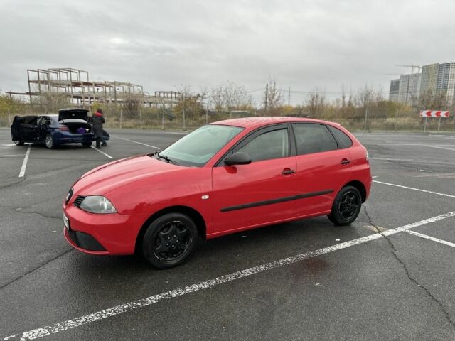 Красный Сеат Ибица, объемом двигателя 1.4 л и пробегом 290 тыс. км за 3800 $, фото 1 на Automoto.ua