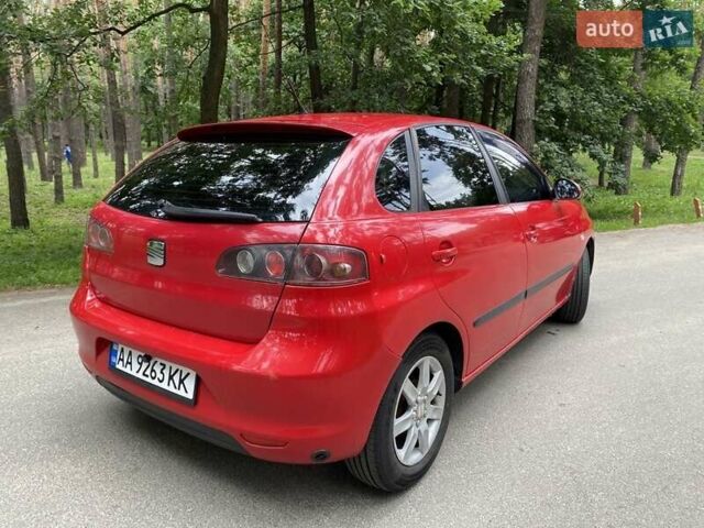 Червоний Сеат Ibiza, об'ємом двигуна 1.4 л та пробігом 250 тис. км за 2600 $, фото 3 на Automoto.ua