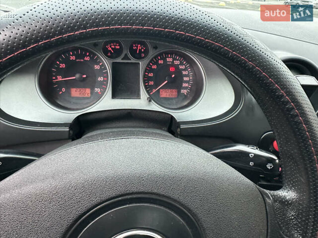 Красный Сеат Ибица, объемом двигателя 1.39 л и пробегом 293 тыс. км за 3800 $, фото 10 на Automoto.ua