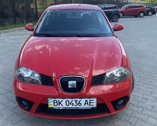 Красный Сеат Ибица, объемом двигателя 1.4 л и пробегом 113 тыс. км за 5800 $, фото 1 на Automoto.ua