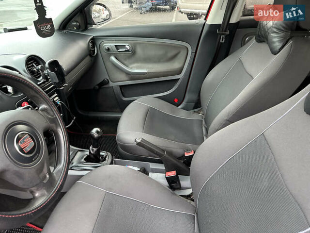 Красный Сеат Ибица, объемом двигателя 1.39 л и пробегом 293 тыс. км за 3800 $, фото 16 на Automoto.ua