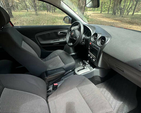 Красный Сеат Ибица, объемом двигателя 1.4 л и пробегом 232 тыс. км за 3500 $, фото 11 на Automoto.ua