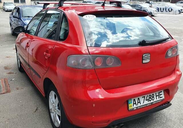 Червоний Сеат Ibiza, об'ємом двигуна 2 л та пробігом 157 тис. км за 3999 $, фото 9 на Automoto.ua