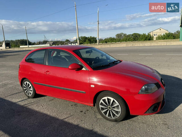Червоний Сеат Ibiza, об'ємом двигуна 2 л та пробігом 161 тис. км за 3600 $, фото 1 на Automoto.ua