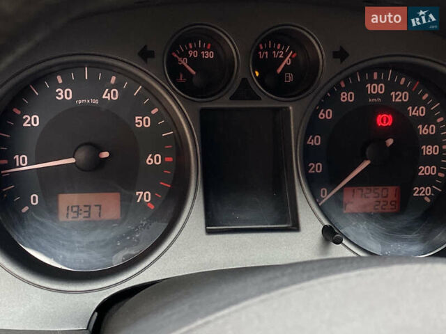 Красный Сеат Ибица, объемом двигателя 1.39 л и пробегом 172 тыс. км за 2699 $, фото 16 на Automoto.ua