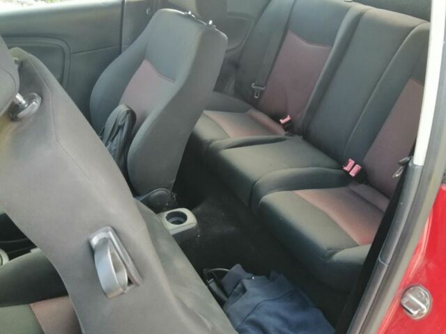 Красный Сеат Ибица, объемом двигателя 2 л и пробегом 270 тыс. км за 4098 $, фото 7 на Automoto.ua