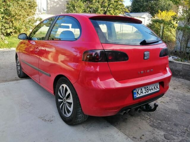 Красный Сеат Ибица, объемом двигателя 2 л и пробегом 270 тыс. км за 4098 $, фото 2 на Automoto.ua