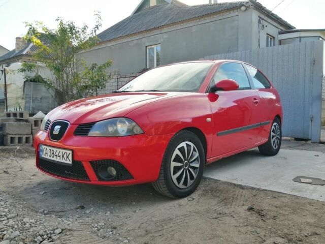 Красный Сеат Ибица, объемом двигателя 2 л и пробегом 270 тыс. км за 4098 $, фото 1 на Automoto.ua