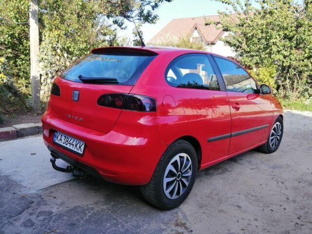 Красный Сеат Ибица, объемом двигателя 2 л и пробегом 270 тыс. км за 4098 $, фото 4 на Automoto.ua