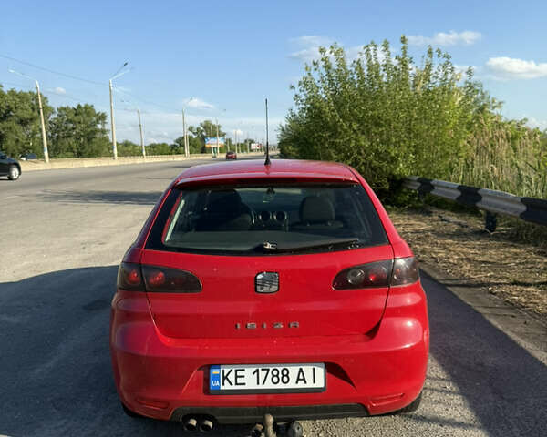 Червоний Сеат Ibiza, об'ємом двигуна 2 л та пробігом 161 тис. км за 3600 $, фото 2 на Automoto.ua
