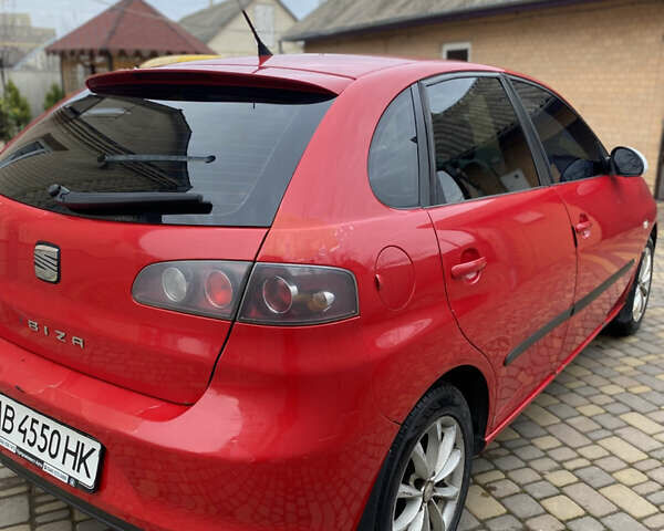 Красный Сеат Ибица, объемом двигателя 1.39 л и пробегом 172 тыс. км за 2699 $, фото 4 на Automoto.ua