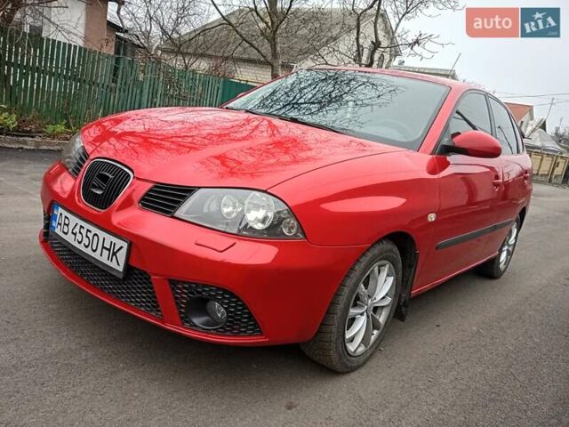 Красный Сеат Ибица, объемом двигателя 1.4 л и пробегом 172 тыс. км за 3000 $, фото 1 на Automoto.ua