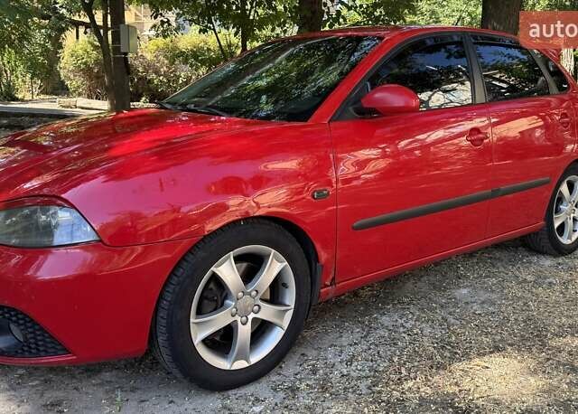 Червоний Сеат Ibiza, об'ємом двигуна 1.98 л та пробігом 189 тис. км за 4300 $, фото 2 на Automoto.ua