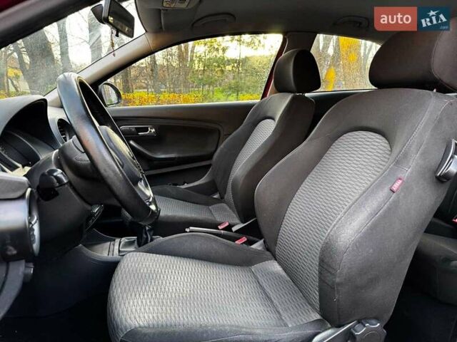 Красный Сеат Ибица, объемом двигателя 2 л и пробегом 126 тыс. км за 3990 $, фото 14 на Automoto.ua