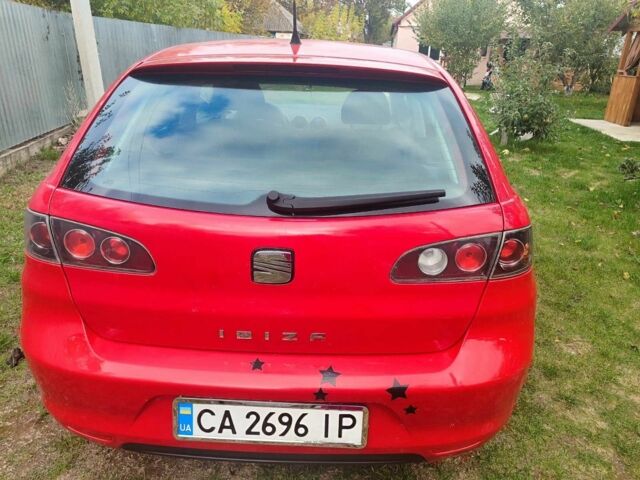 Красный Сеат Ибица, объемом двигателя 1.4 л и пробегом 169 тыс. км за 4500 $, фото 3 на Automoto.ua