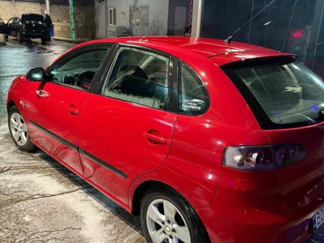 Красный Сеат Ибица, объемом двигателя 1.2 л и пробегом 219 тыс. км за 3550 $, фото 2 на Automoto.ua