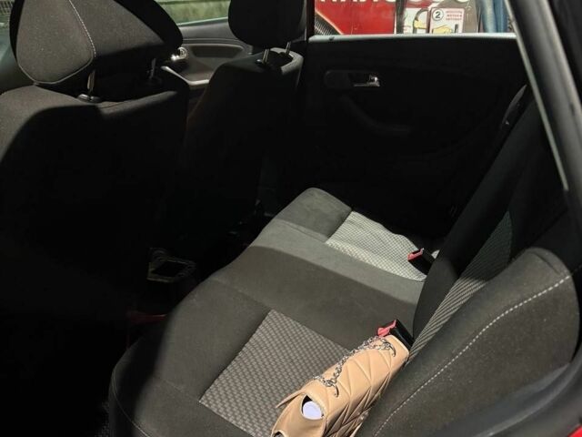 Красный Сеат Ибица, объемом двигателя 1.2 л и пробегом 219 тыс. км за 3550 $, фото 6 на Automoto.ua