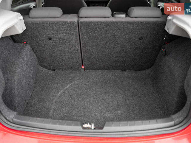 Красный Сеат Ибица, объемом двигателя 1.2 л и пробегом 160 тыс. км за 4550 $, фото 13 на Automoto.ua