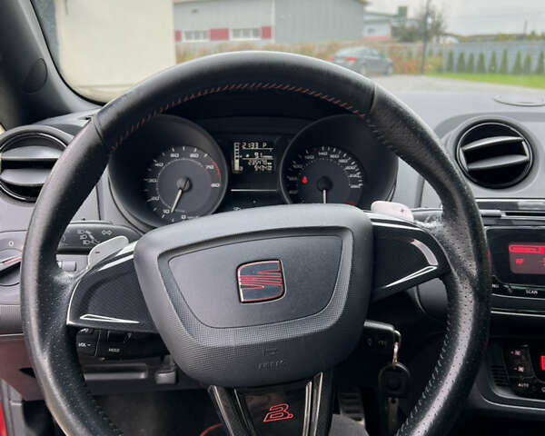 Красный Сеат Ибица, объемом двигателя 1.4 л и пробегом 235 тыс. км за 7100 $, фото 30 на Automoto.ua