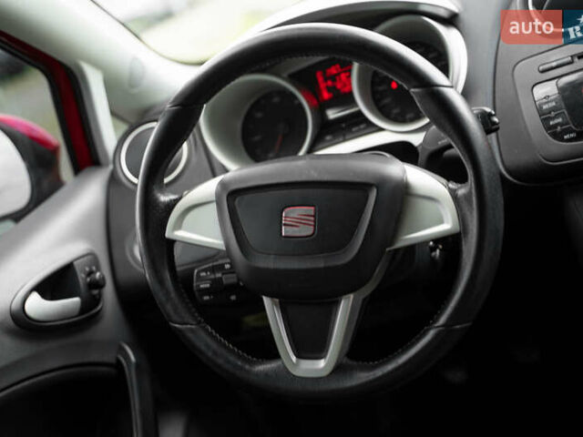 Красный Сеат Ибица, объемом двигателя 1.2 л и пробегом 160 тыс. км за 4550 $, фото 16 на Automoto.ua