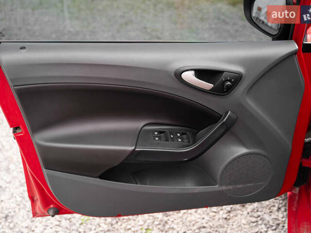 Красный Сеат Ибица, объемом двигателя 1.2 л и пробегом 160 тыс. км за 4550 $, фото 9 на Automoto.ua