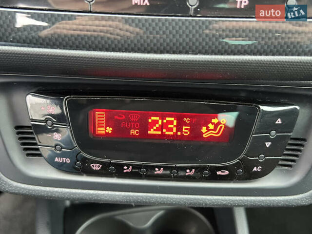 Красный Сеат Ибица, объемом двигателя 1.4 л и пробегом 236 тыс. км за 7400 $, фото 42 на Automoto.ua