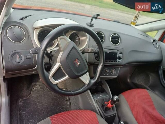Красный Сеат Ибица, объемом двигателя 1.6 л и пробегом 105 тыс. км за 7300 $, фото 5 на Automoto.ua