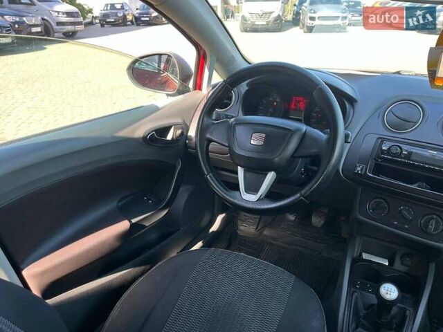 Червоний Сеат Ibiza, об'ємом двигуна 1.4 л та пробігом 218 тис. км за 5990 $, фото 21 на Automoto.ua