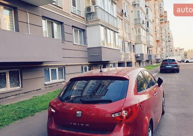 Красный Сеат Ибица, объемом двигателя 1.39 л и пробегом 47 тыс. км за 9999 $, фото 2 на Automoto.ua