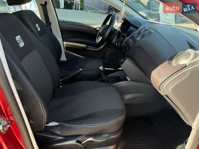Червоний Сеат Ibiza, об'ємом двигуна 1.4 л та пробігом 218 тис. км за 5990 $, фото 19 на Automoto.ua