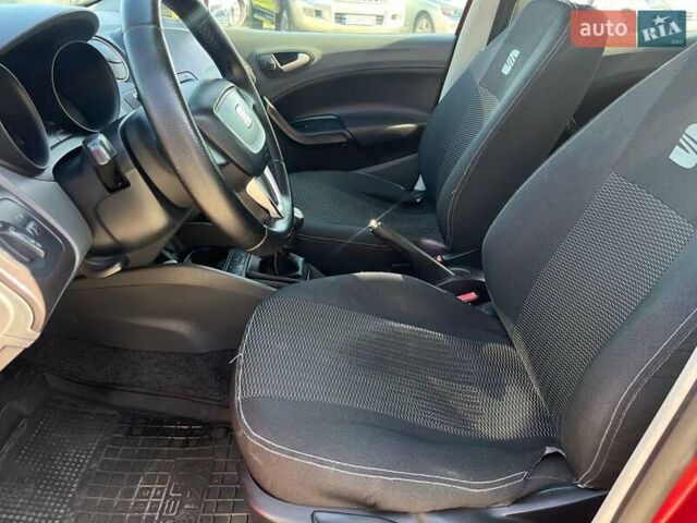 Червоний Сеат Ibiza, об'ємом двигуна 1.4 л та пробігом 218 тис. км за 5990 $, фото 33 на Automoto.ua