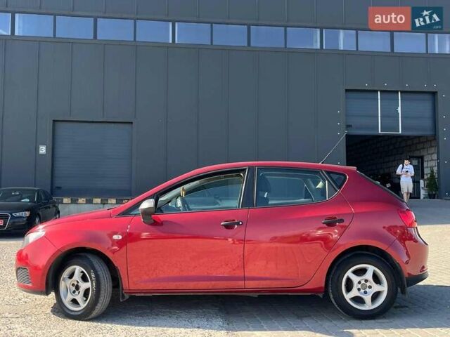 Червоний Сеат Ibiza, об'ємом двигуна 1.4 л та пробігом 218 тис. км за 5990 $, фото 5 на Automoto.ua