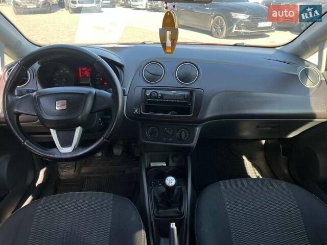 Червоний Сеат Ibiza, об'ємом двигуна 1.4 л та пробігом 218 тис. км за 5990 $, фото 23 на Automoto.ua