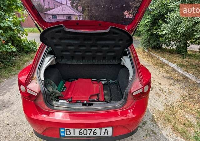 Червоний Сеат Ibiza, об'ємом двигуна 1.39 л та пробігом 136 тис. км за 4700 $, фото 7 на Automoto.ua
