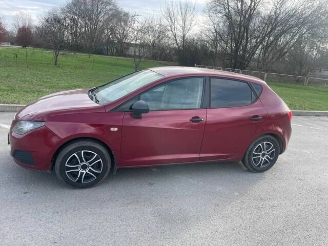 Червоний Сеат Ibiza, об'ємом двигуна 1.4 л та пробігом 284 тис. км за 3899 $, фото 1 на Automoto.ua