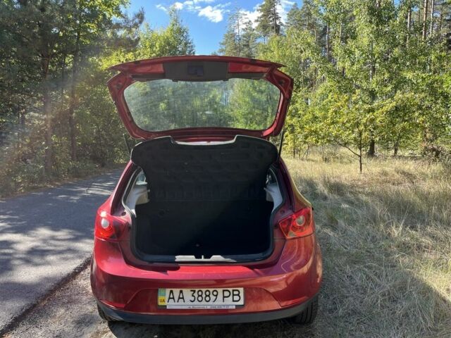 Червоний Сеат Ibiza, об'ємом двигуна 1.4 л та пробігом 221 тис. км за 4700 $, фото 9 на Automoto.ua