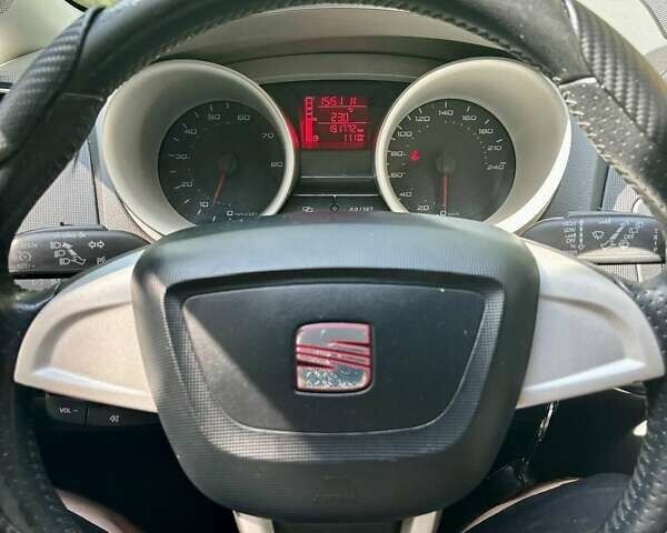 Червоний Сеат Ibiza, об'ємом двигуна 1.2 л та пробігом 205 тис. км за 7300 $, фото 11 на Automoto.ua
