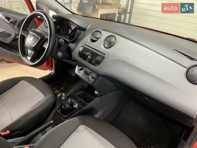 Красный Сеат Ибица, объемом двигателя 1.39 л и пробегом 262 тыс. км за 5500 $, фото 9 на Automoto.ua