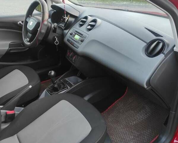 Червоний Сеат Ibiza, об'ємом двигуна 1.2 л та пробігом 213 тис. км за 6100 $, фото 15 на Automoto.ua