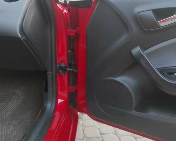 Червоний Сеат Ibiza, об'ємом двигуна 1.2 л та пробігом 213 тис. км за 6100 $, фото 17 на Automoto.ua