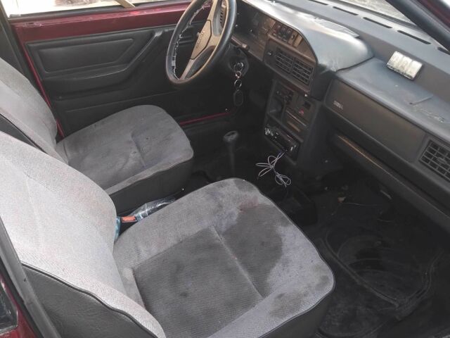 Червоний Сеат Ibiza, об'ємом двигуна 0 л та пробігом 300 тис. км за 650 $, фото 1 на Automoto.ua