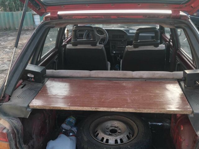 Червоний Сеат Ibiza, об'ємом двигуна 0 л та пробігом 300 тис. км за 650 $, фото 2 на Automoto.ua