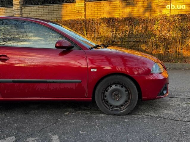 Красный Сеат Ибица, объемом двигателя 2 л и пробегом 126 тыс. км за 3990 $, фото 3 на Automoto.ua